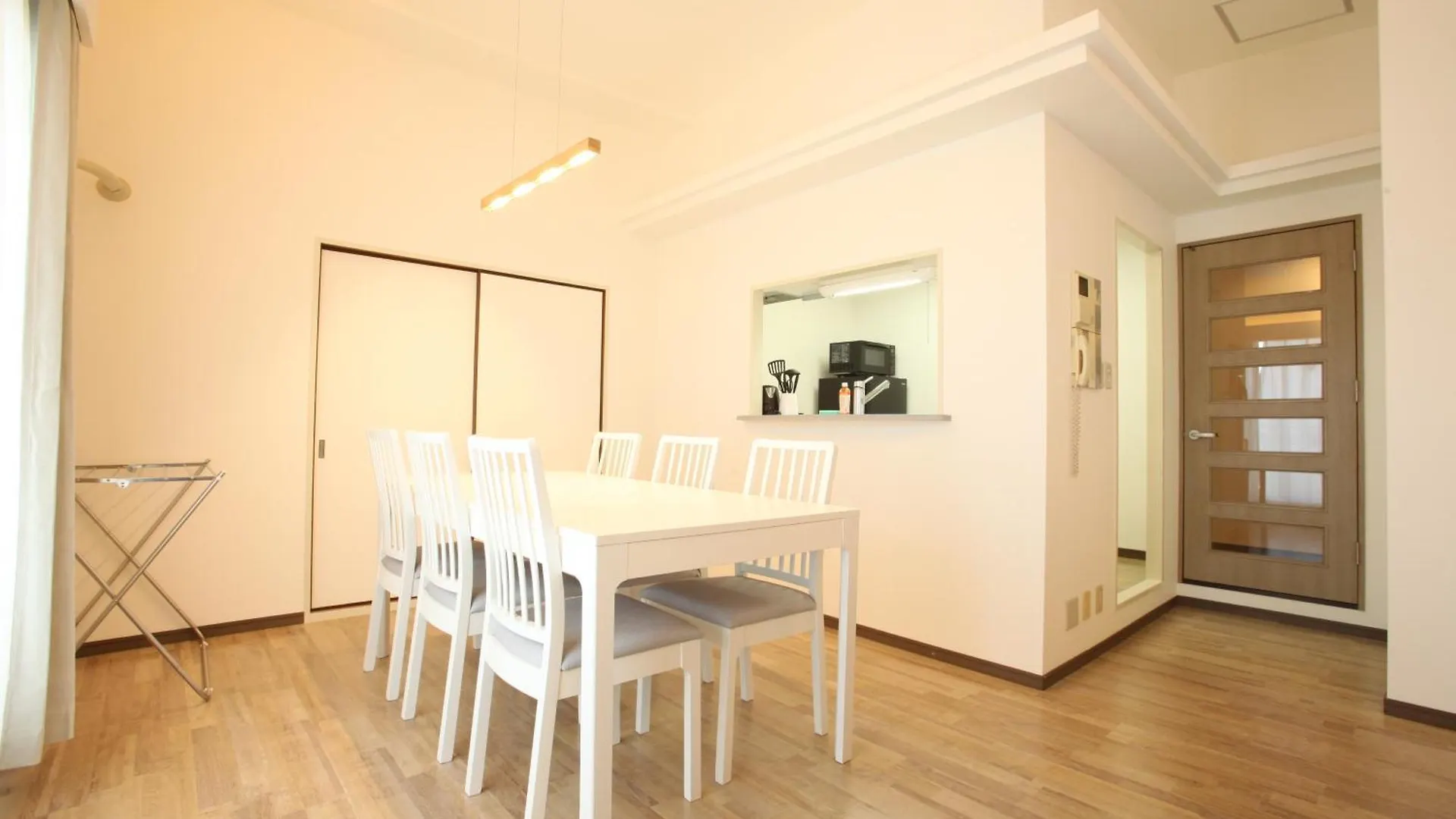 大阪ルミエール夕陽丘 Apartment