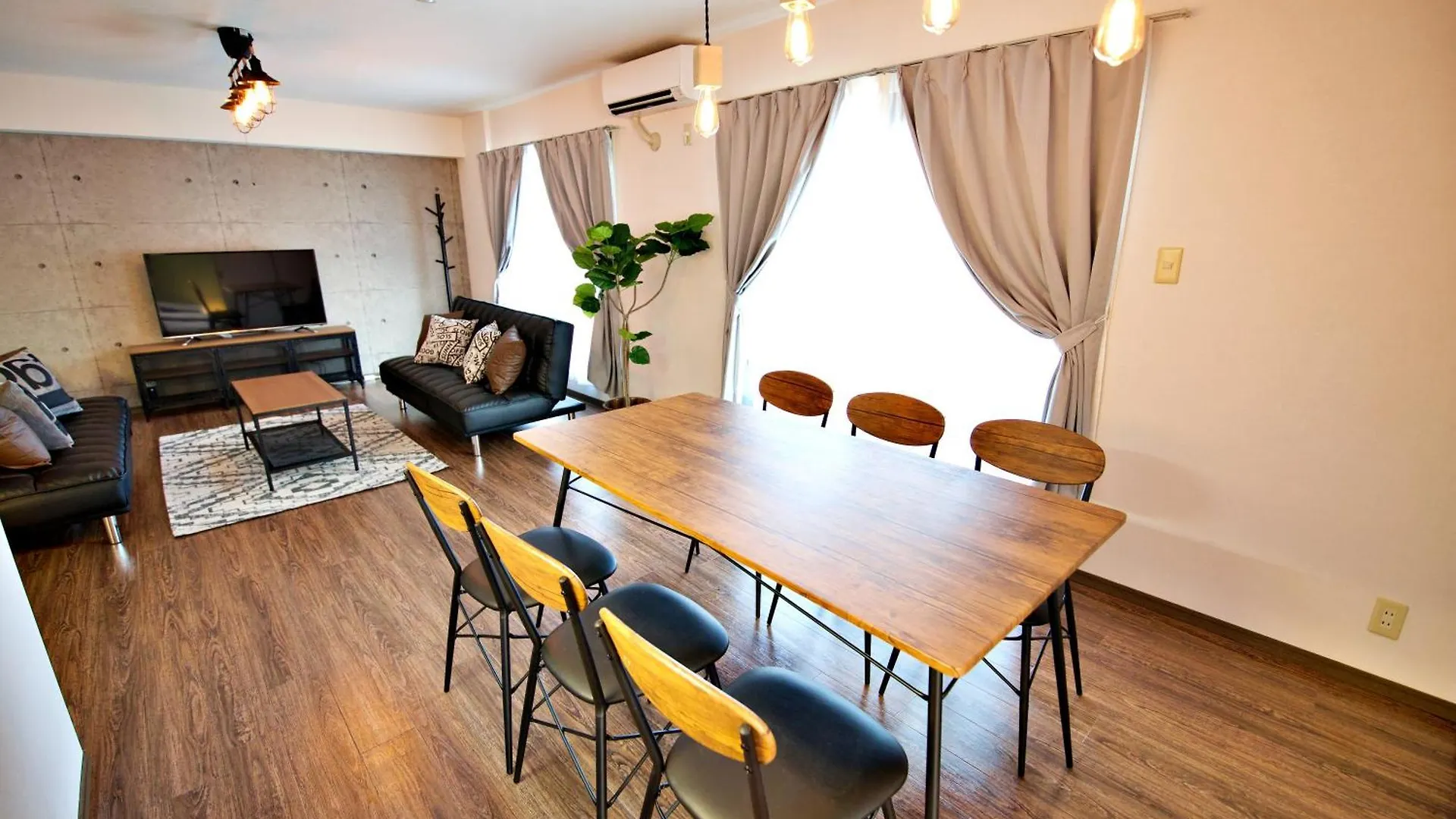 大阪ルミエール夕陽丘 Apartment