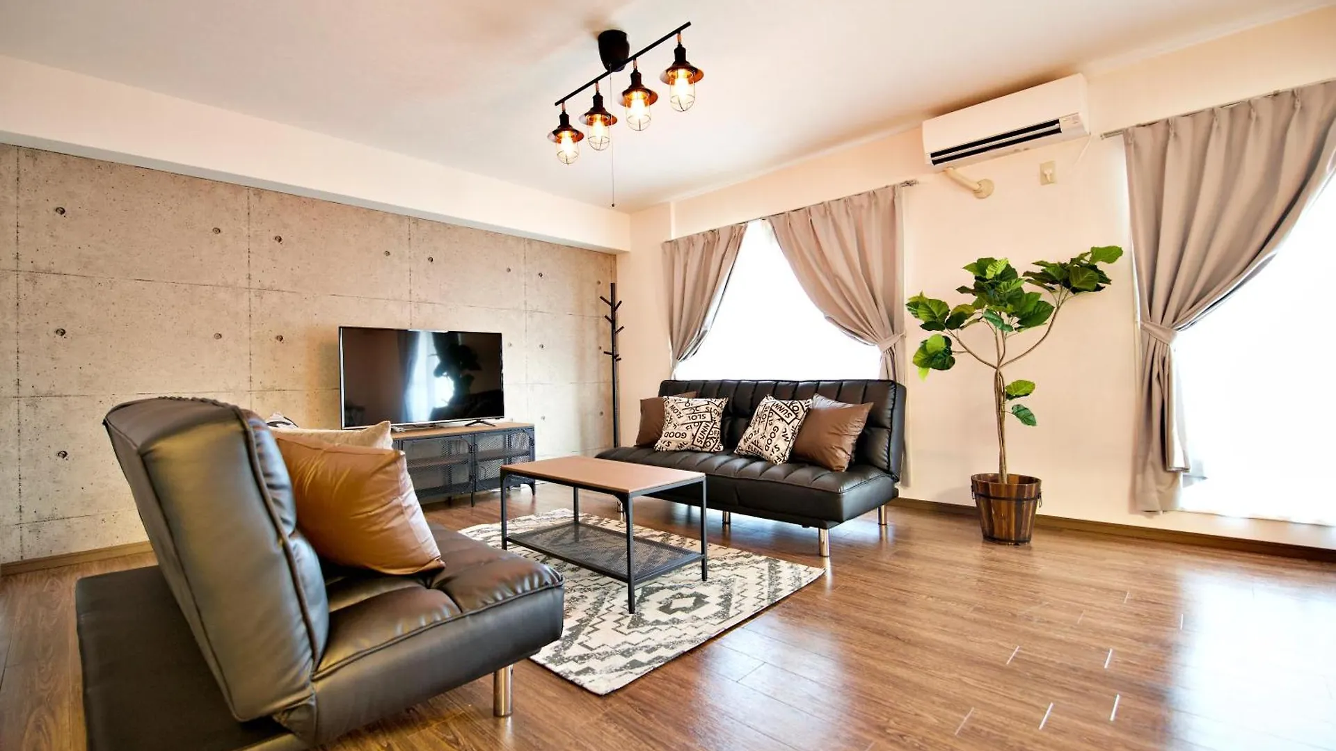 大阪ルミエール夕陽丘 Apartment