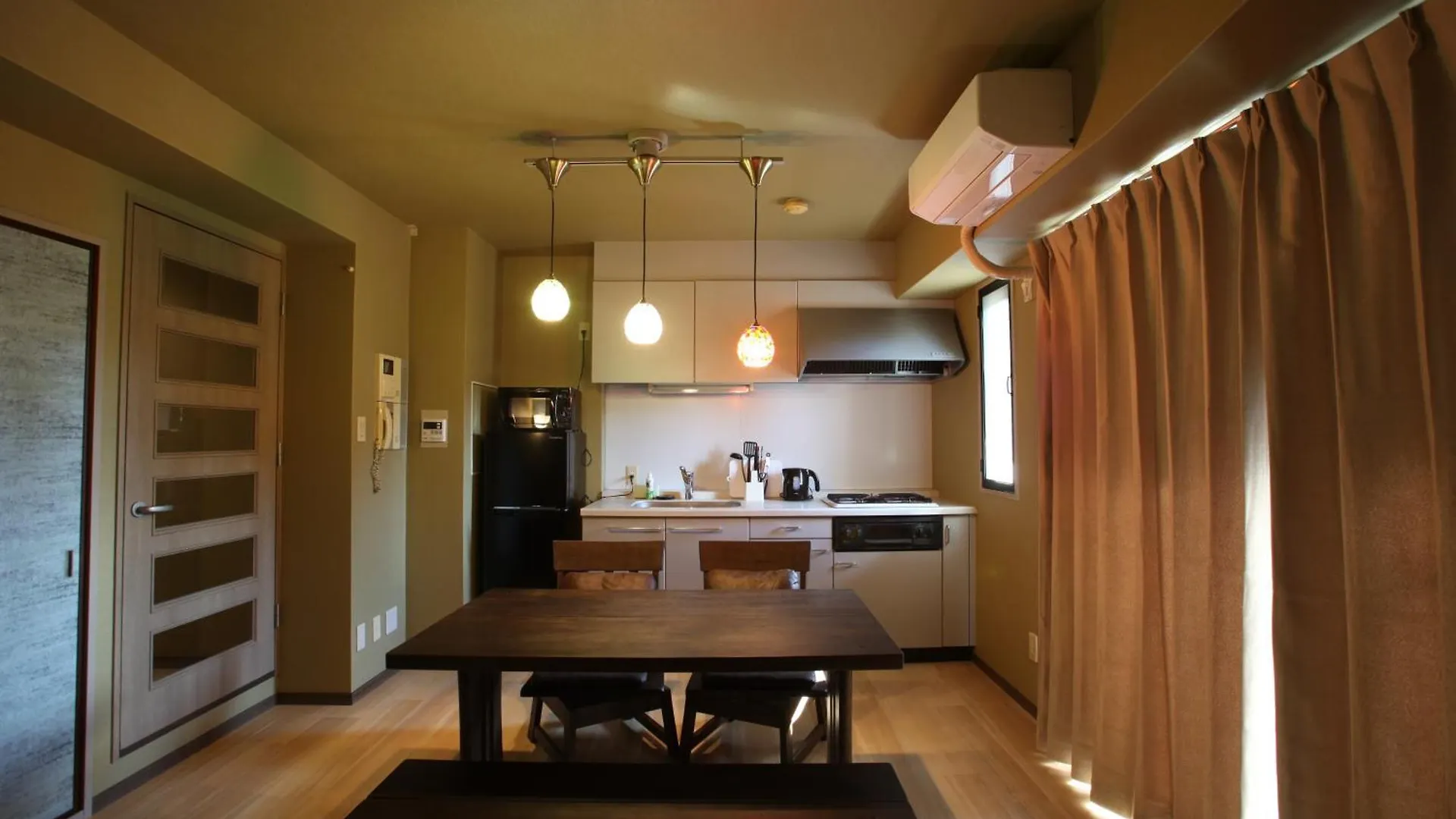 大阪ルミエール夕陽丘 Apartment 0*, Osaka Japan