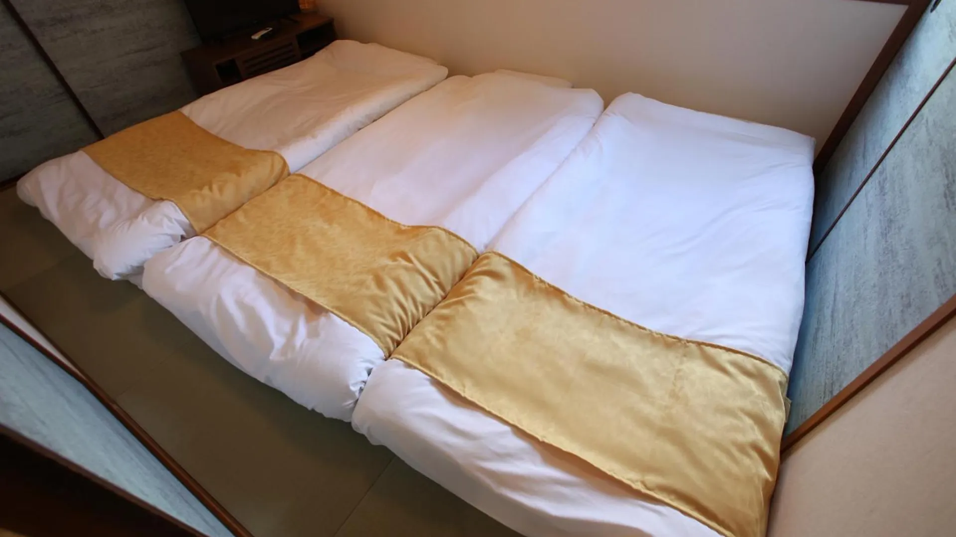 大阪ルミエール夕陽丘 Apartment