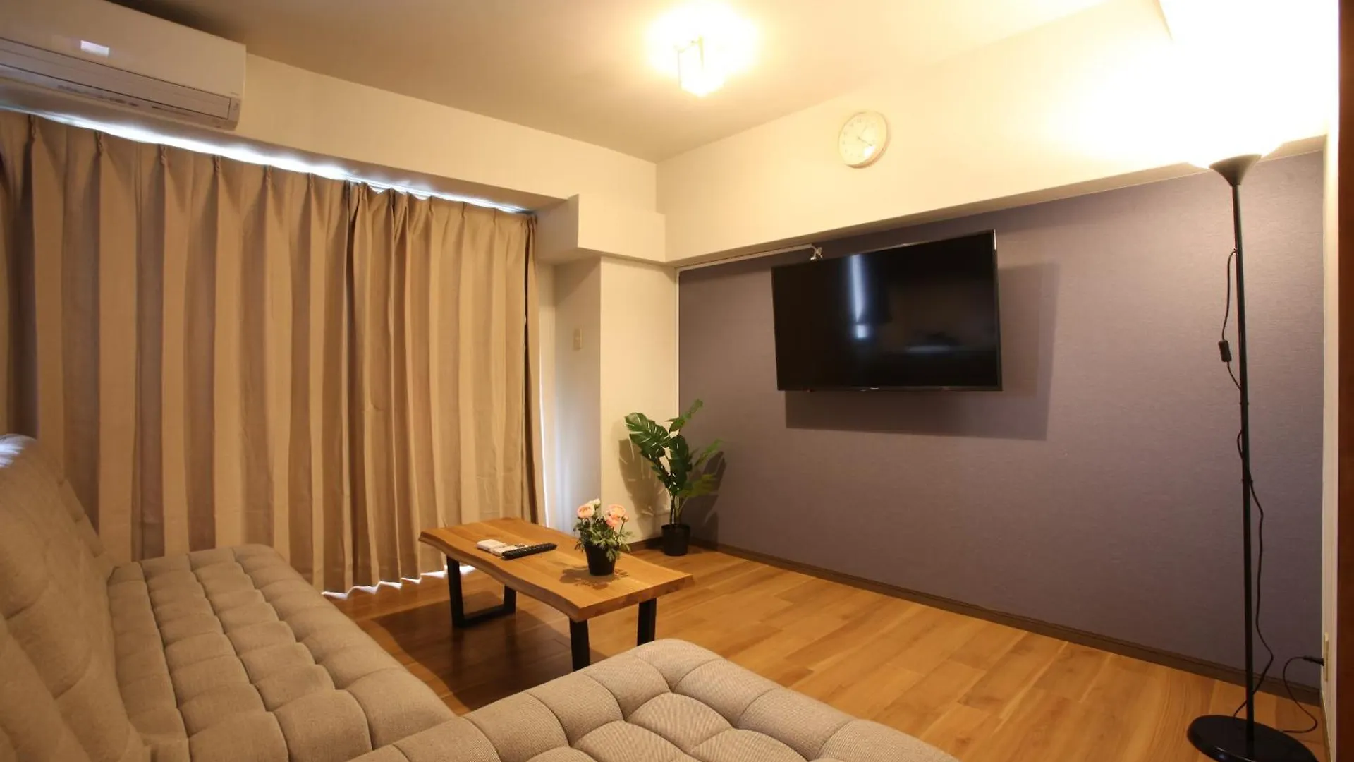 大阪ルミエール夕陽丘 Apartment 0*, Osaka Japan