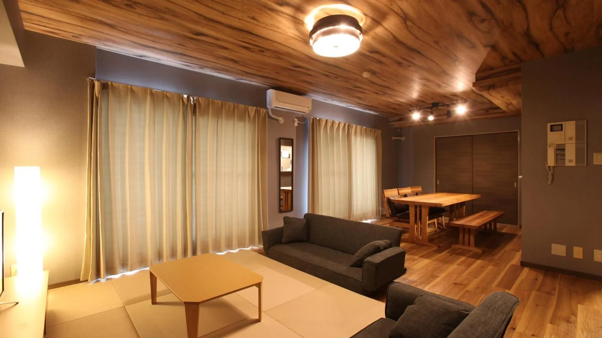 大阪ルミエール夕陽丘 Apartment 0*, Osaka